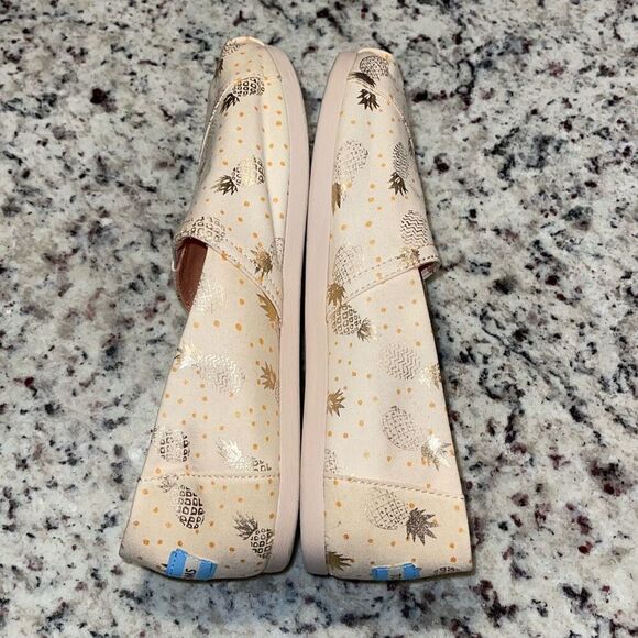 TOMS Rose Peach Gold w/Pineapple print Slip on Shoes Size 9 - Picture 5 of 7